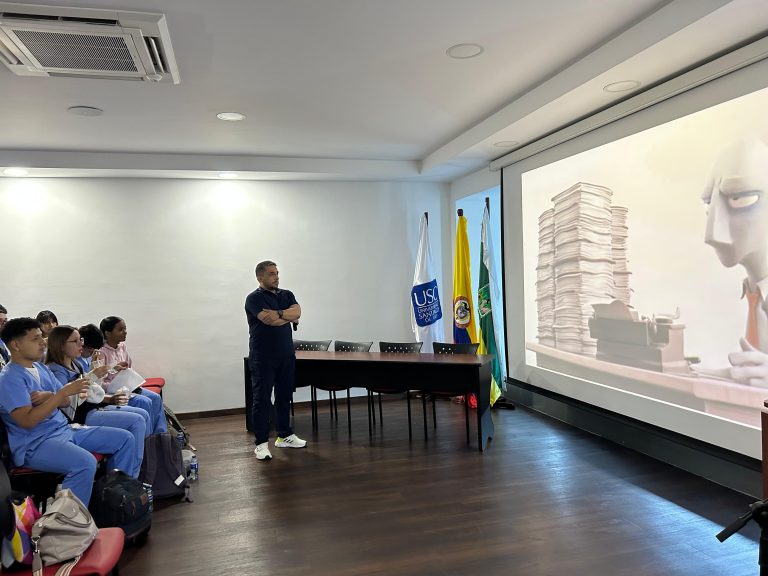 En el Día Mundial de la Salud Mental te invitamos a escuchar y darle voz a lo invisible