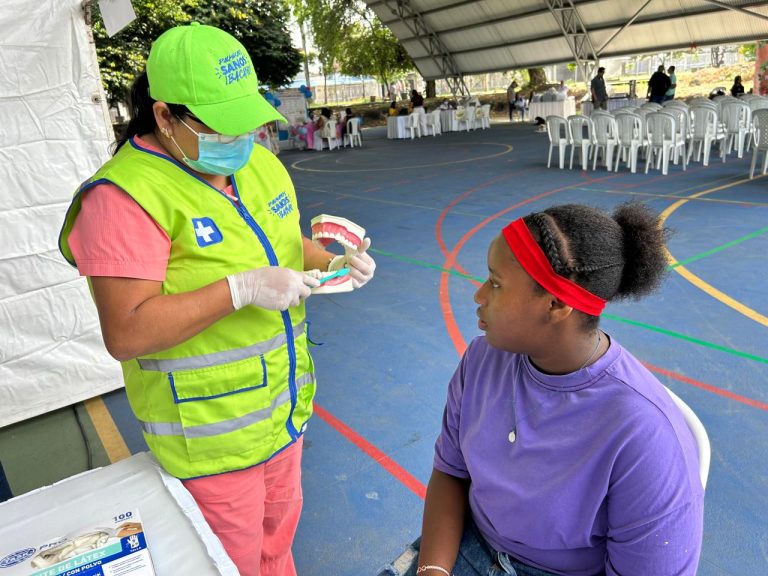 El flúor, un aliado para prevenir la caries y fortalecer las sonrisas de nuestros niños