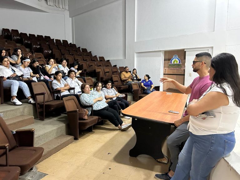 Somos un referente competitivo en la región: estudiantes de la UPTC visitan el HROB para conocer nuestros procesos administrativos y asistenciales